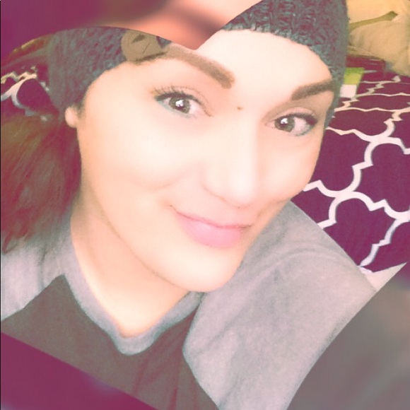 Meet your Posher, Kc - Picture 7 of 8